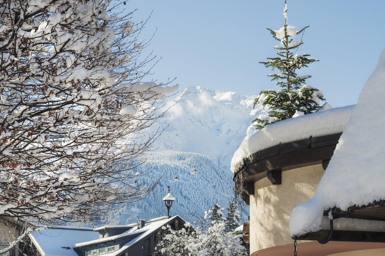 Hotel Alpenhof Kristall Mayrhofen Exteriör bild